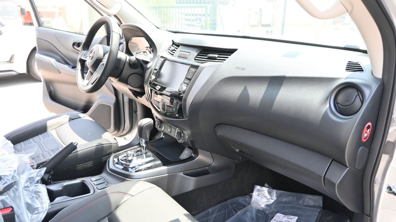 Nissan Navara NISSAN NAVARA 2.5 DIESEL PRO4X 4X4 AT