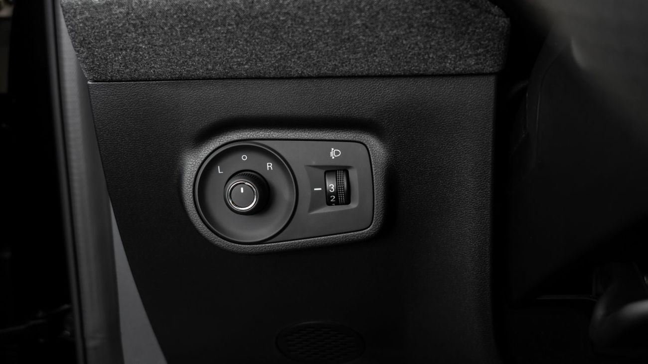 أم جي ZS 2026 | MG ZS 1.5L AT STD 2WD