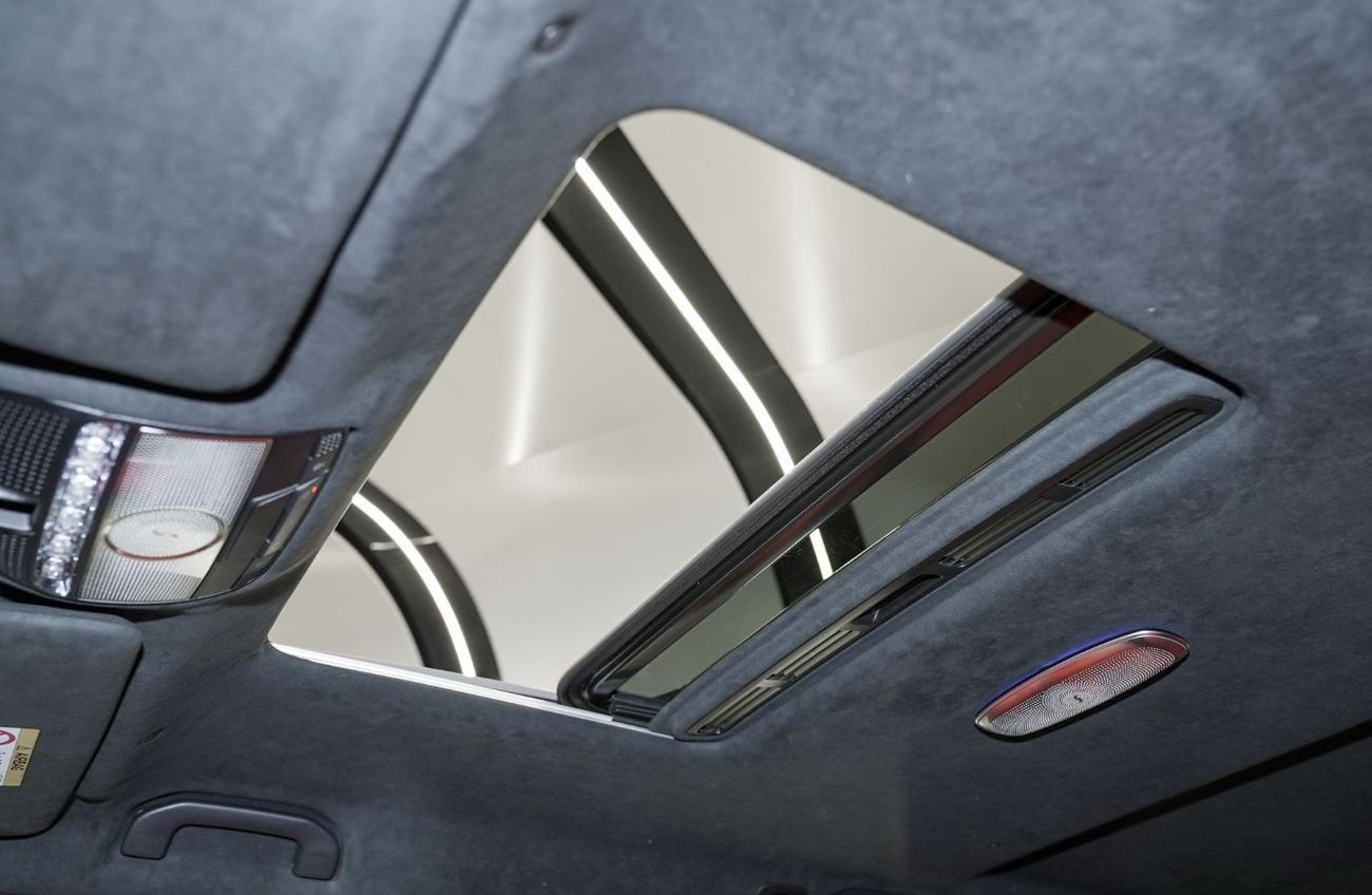 Mercedes-Benz G 63 AMG (GCC) Double Night Package / Full Carbon Fiber / + 10% For local Registration