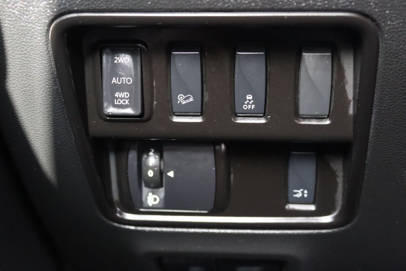 Renault Koleos PE 2.5L 4WD