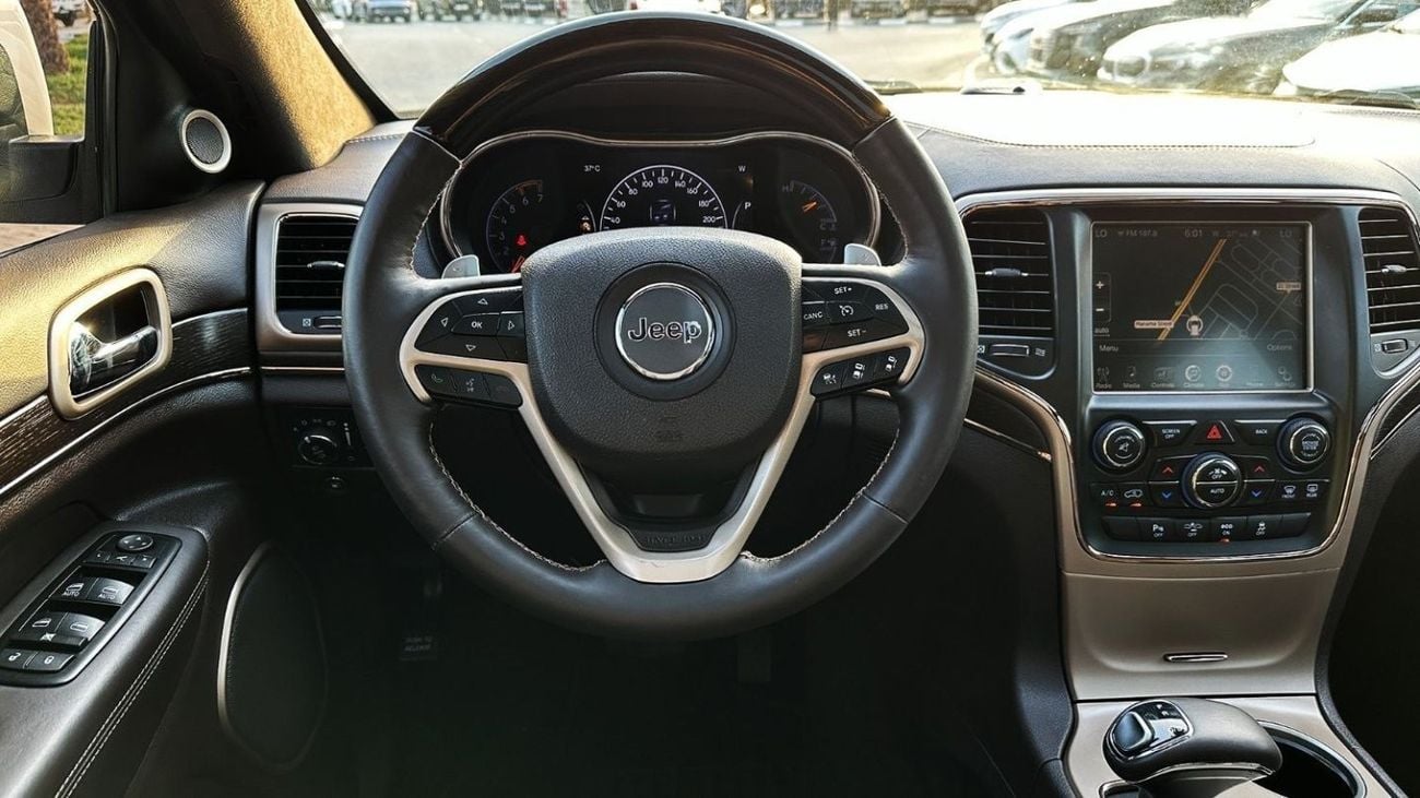 جيب جراند شيروكي ساميت