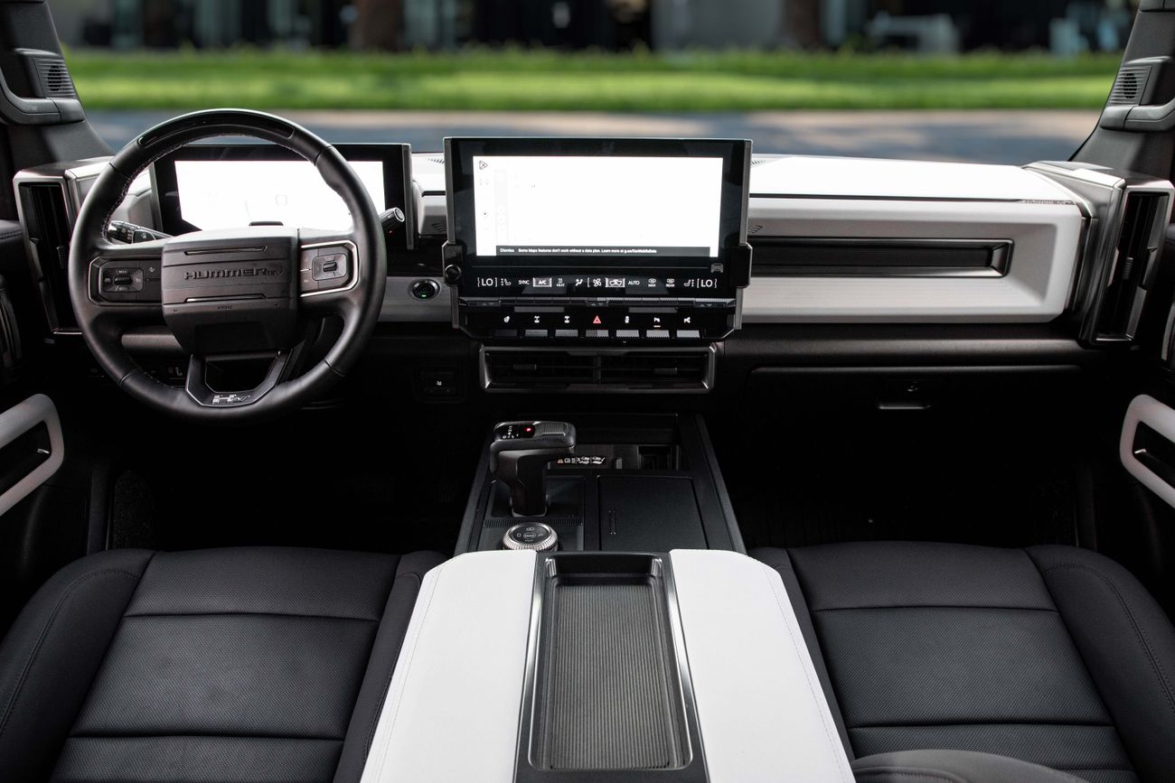 GMC Hummer EV Hummer EV 3X | 7,834 P.M | 0% Downpayment | GMC Warranty | AS NEW!