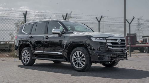 تويوتا لاند كروزر 2025 Toyota Land Cruiser 300 VXR 3.5L AT Petrol Twin Turbo (Black-Red)