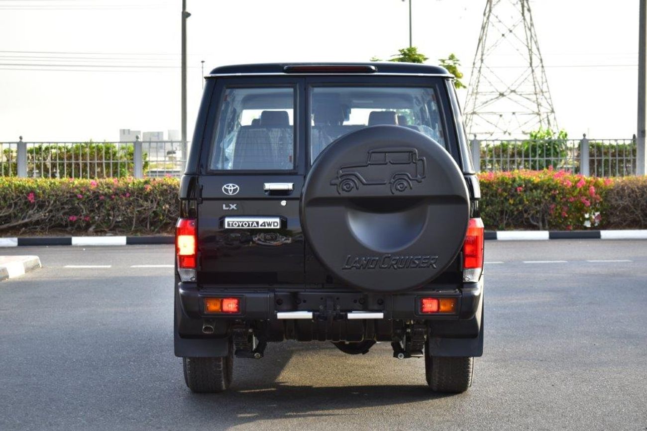 تويوتا لاند كروزر 70 S-DLX 2.8L (5 Door)