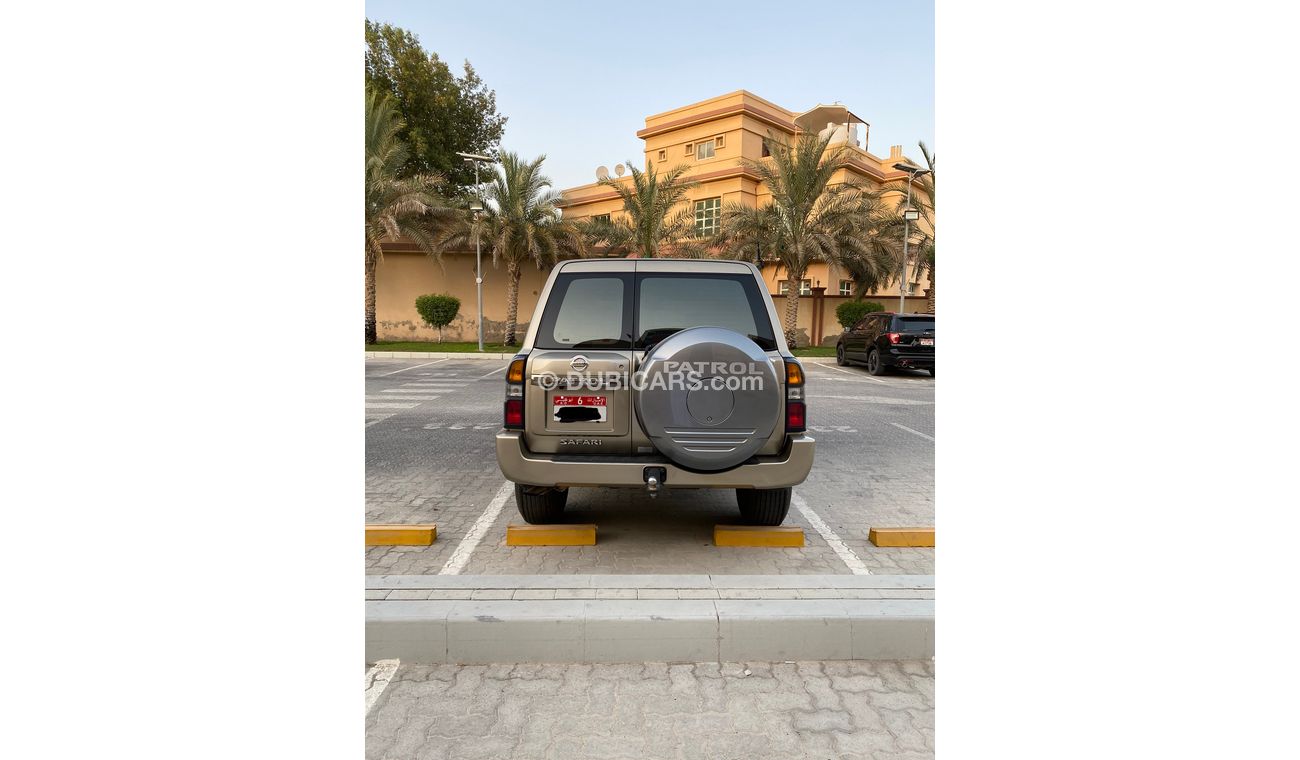 Nissan Patrol Safari Safari 4.8