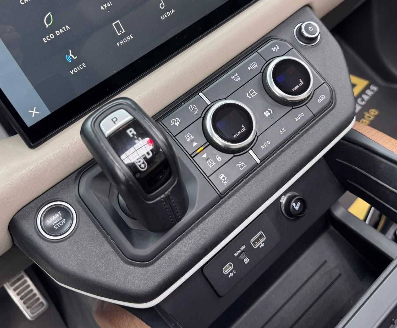 لاند روفر ديفندر 110 HSE P400 3.0L 2022 Land Rover Defender 110 P400 HSE, Oct / 2026 Range Rover Warranty, GCC