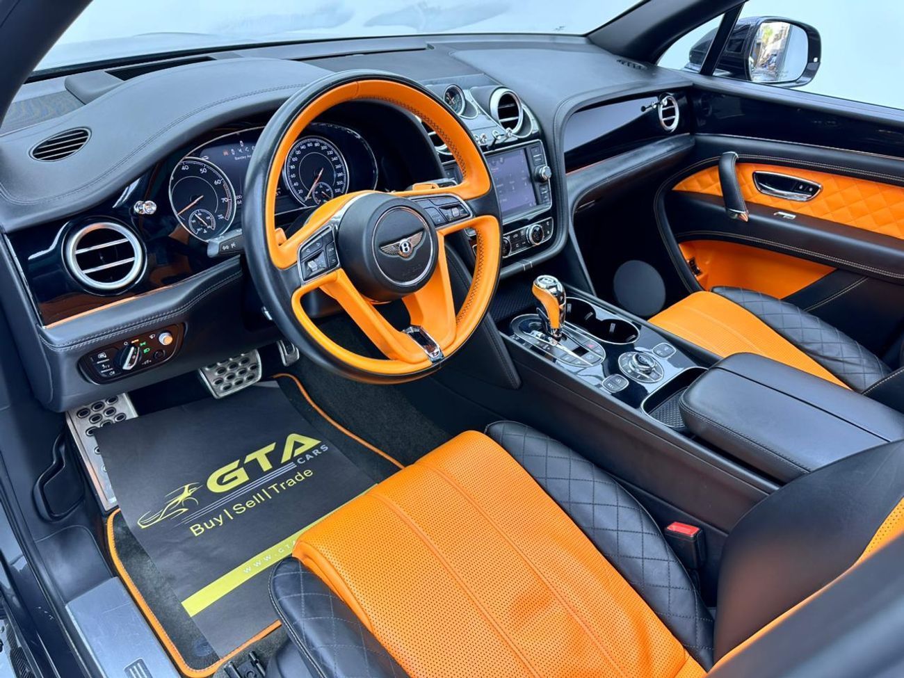 Bentley Bentayga 2018 Bentley Bentayga W12, Excellent Condition, GCC