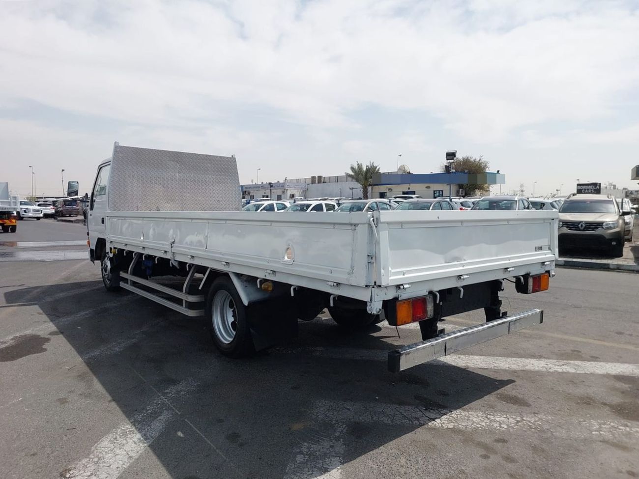 Mitsubishi Fuso Canter (RAMADAN OFFER) MITSUBISHI CANTER TRUCK RHD 1990 MODEL 3.9 L DIESEL MANUAL(PM40199)
