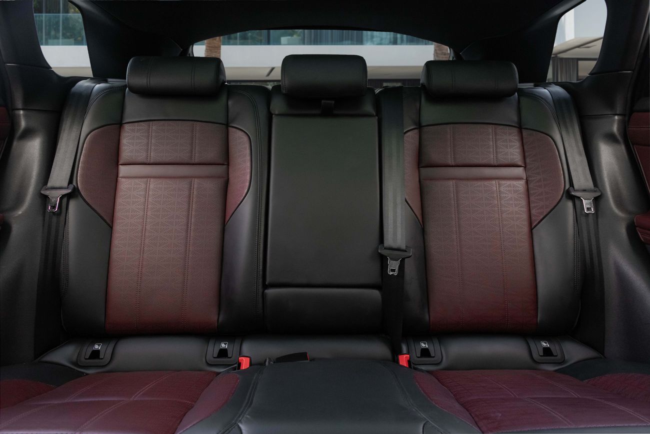 لاند روفر رانج روفر إيفوك Range Rover Evoque HSE R-Dynamic | 2,546 P.M | 0% Downpayment | EVOQUE HSE P250 R-DYNAMIC | WARRANTY