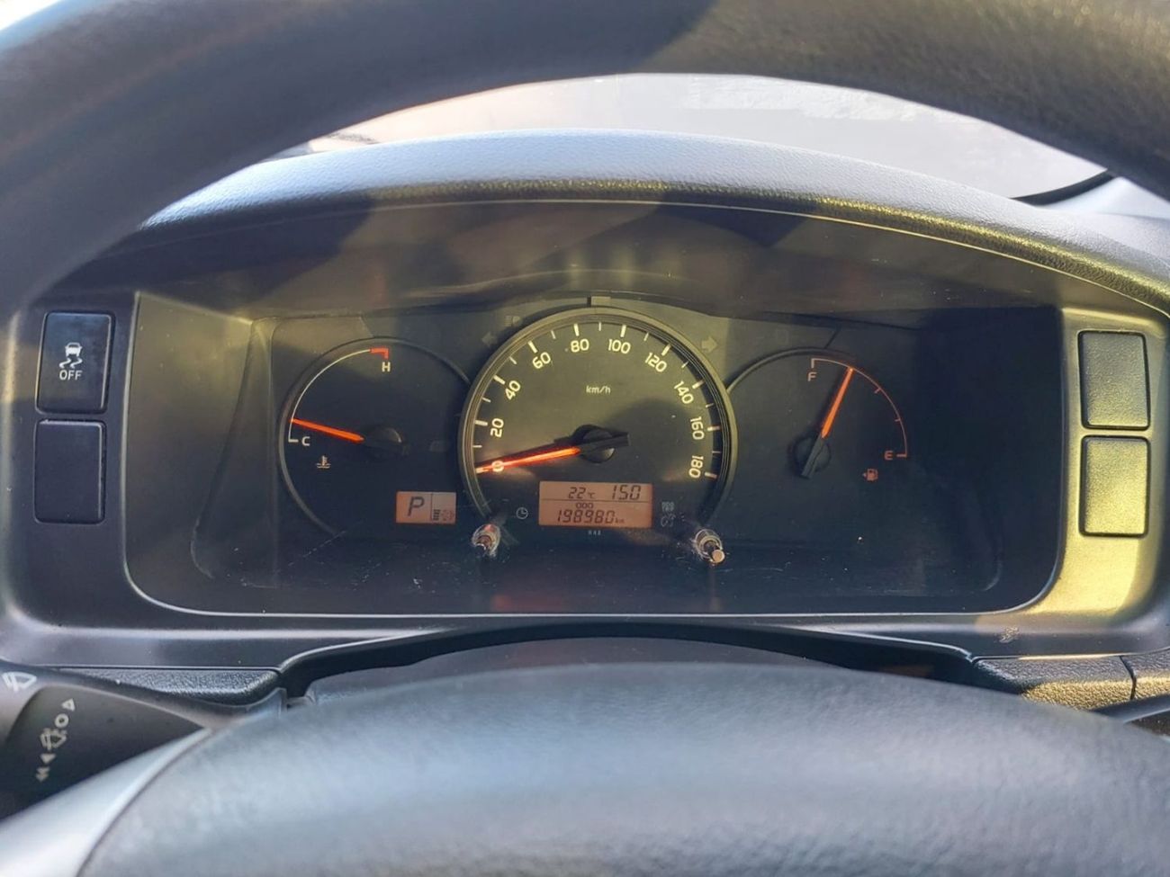 Toyota Hiace TOYOTA HIACE COMMUTER VAN RHD 2016 MODEL 3.0 L DIESEL AUTOMATIC(PM18509)