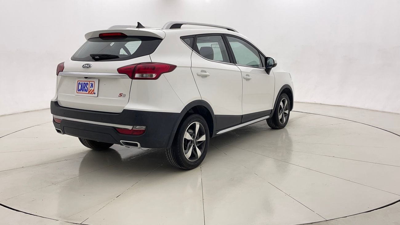 جاك S3 Plus LUXURY 1.6 | بدون دفعة مقدمة | اختبار القيادة في المنزل