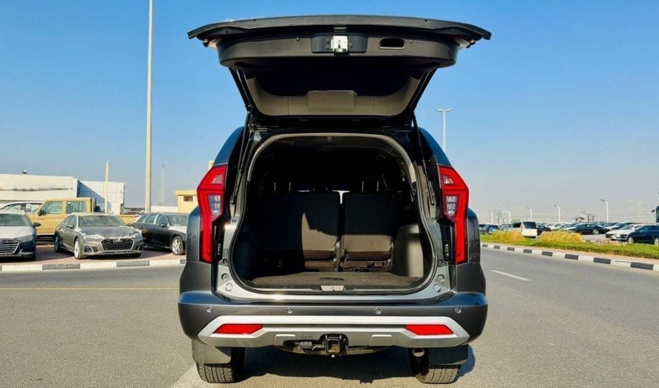 ميتسوبيشي مونتيرو 2024 | 2.4 L DIESEL | AUTOMATIC TRANSMISSION | RIGHT-HAND-DRIVE | PUSH START ENGINE | DIGITAL AC