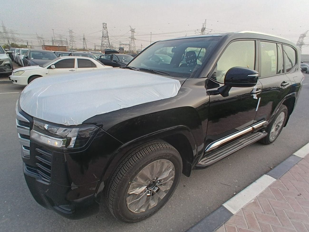 تويوتا لاند كروزر 2026 Toyota Land Cruiser LC300 GXR Mid 7-Seater (With Sunroof) 3.5L V6 Twin Turbo Petrol A/T 4WD Exp