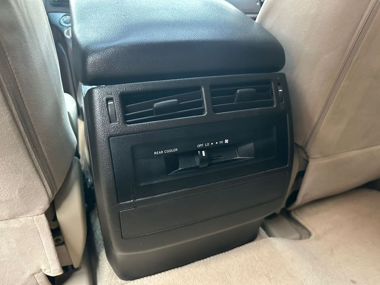 Toyota Land Cruiser GXR