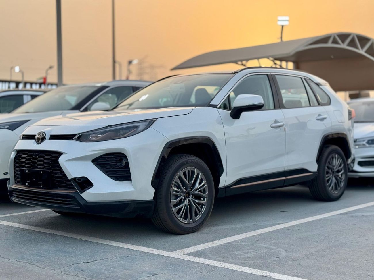 تويوتا وايلدلاندر Luxury 2.0L Petrol (2WD) 2025 Export Price @ 88,500 AED