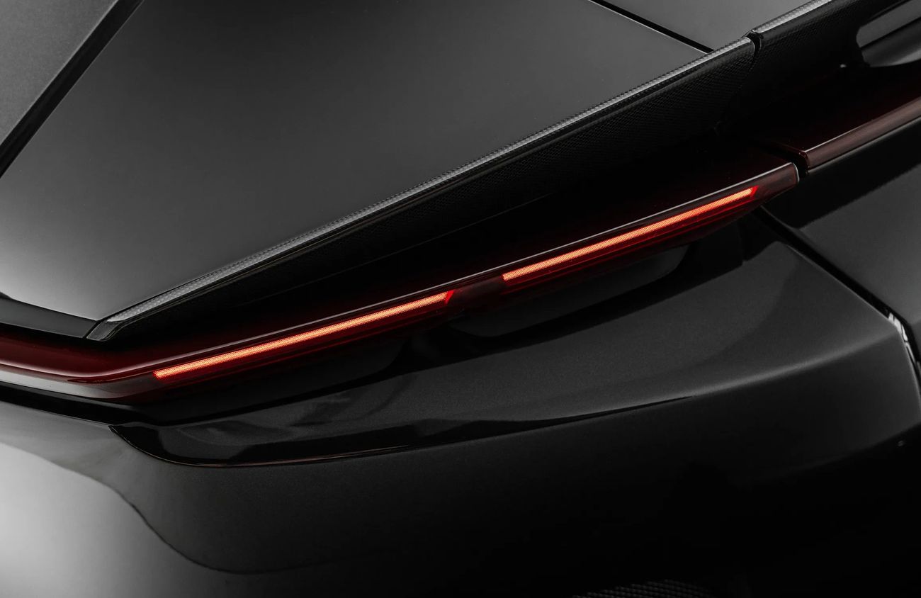 فيراري 12سيلندري ⁠6.5L Naturally Aspirated V12 Engine