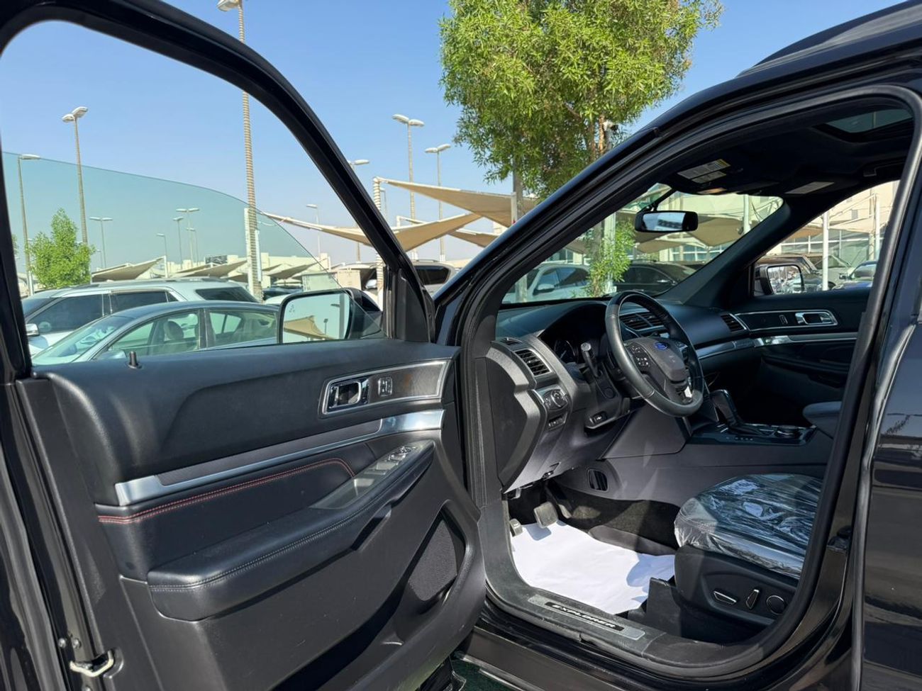 Ford Explorer XLT 3.5L VERY CLEAN CAR