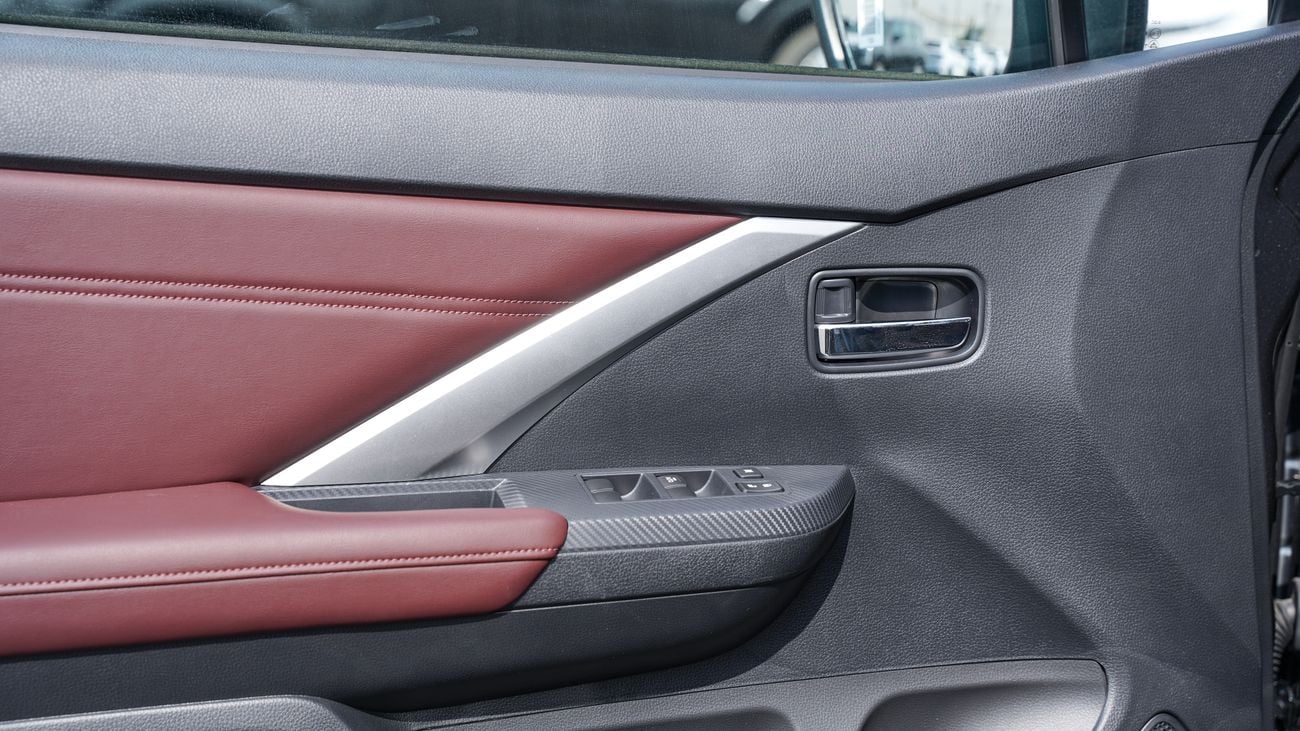 Mitsubishi Xpander Cross