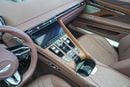 أستون مارتن DB12 VOLANTE