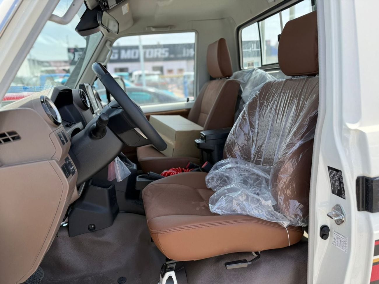 تويوتا لاند كروزر بيك آب TOYOTA LC79 PICKUP S/C , 2.8L Diesel A/T , FULL OPTION , MY25