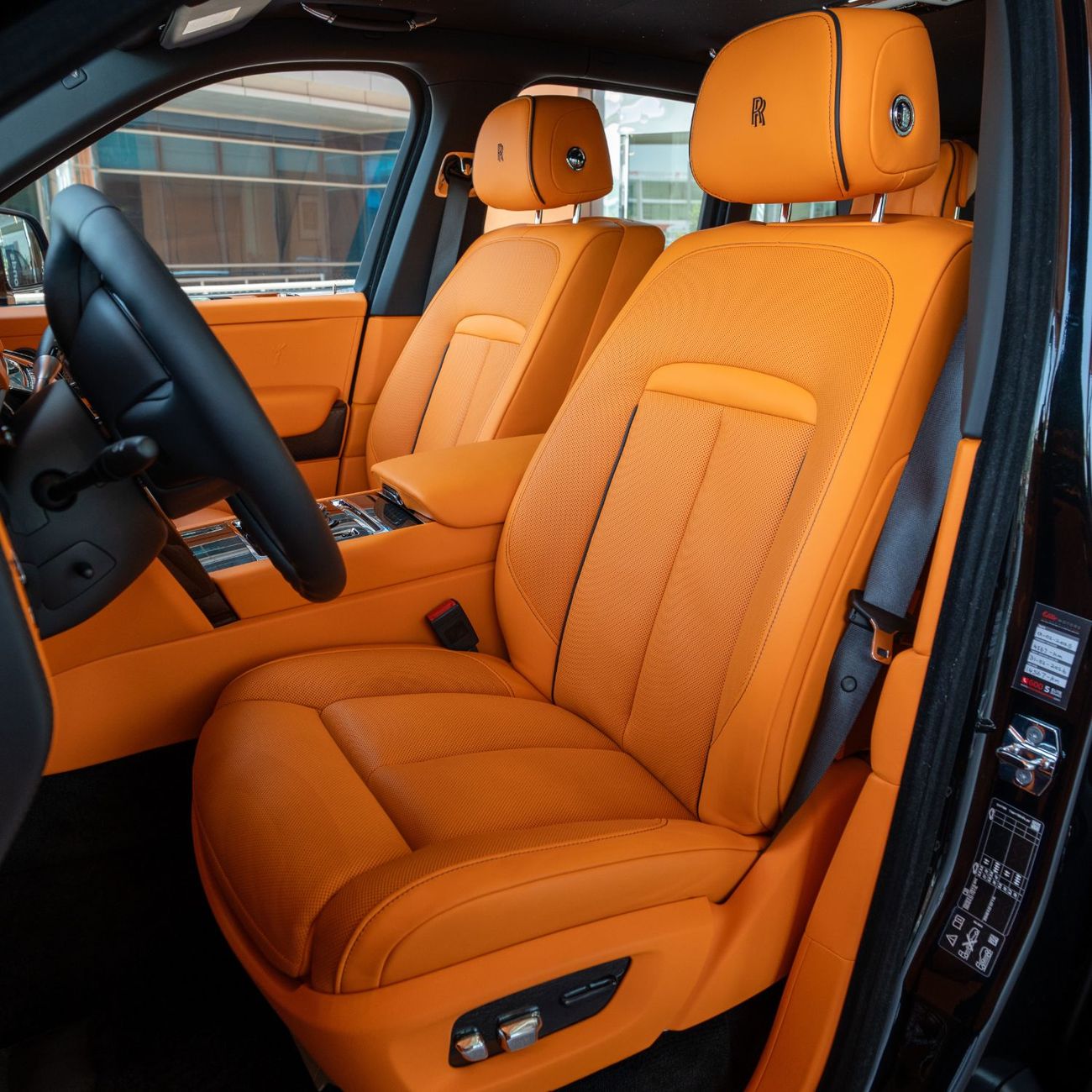 رولز رويس كولينان 2024 ROLLS ROYCE CULLINAN BLACK BADGE DONE ONLY 6000KM