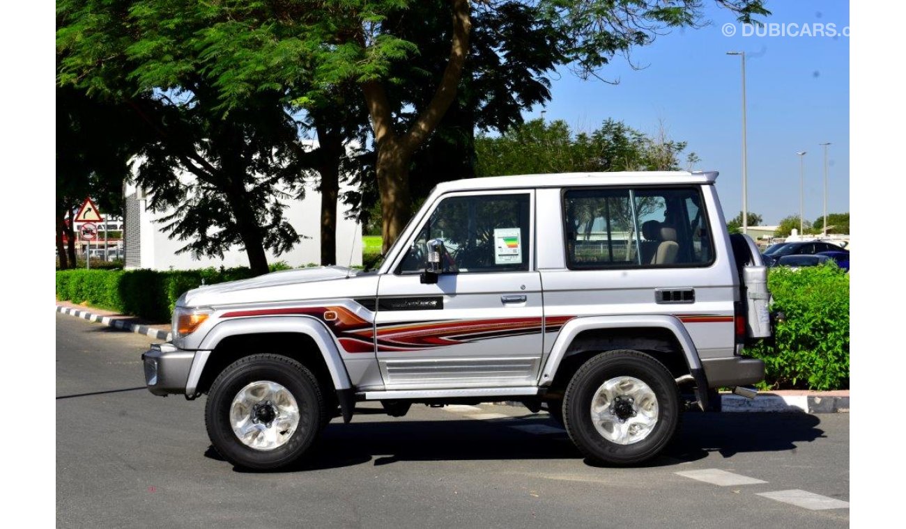 Toyota Land Cruiser 71 Hardtop Short Wheel Base Xtreme V6 4.0l Petrol 5 Seat Manual Transmission