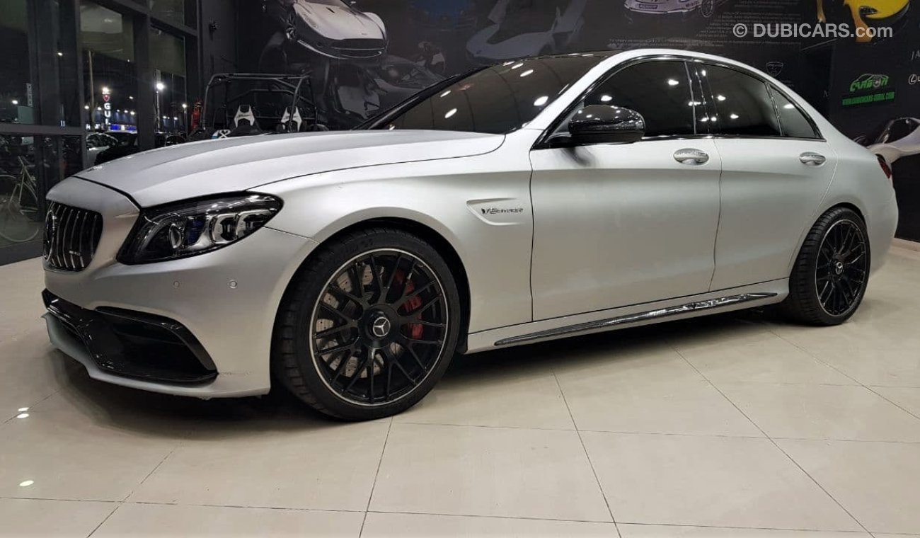 مرسيدس بنز C 63 AMG MERCEDES C63 2016 MODEL IN A AMAZING CONDITION