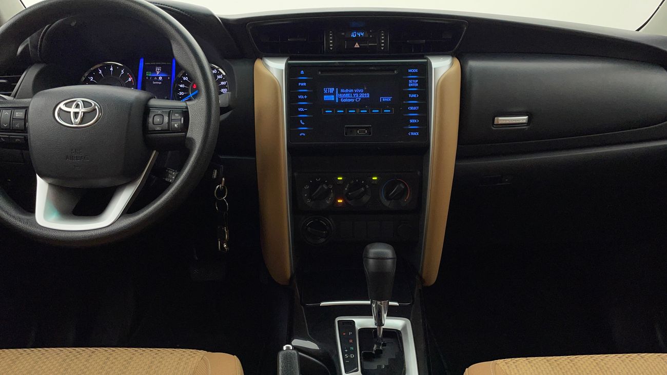 تويوتا فورتونر EXR 2.7 | بدون دفعة مقدمة | اختبار القيادة في المنزل