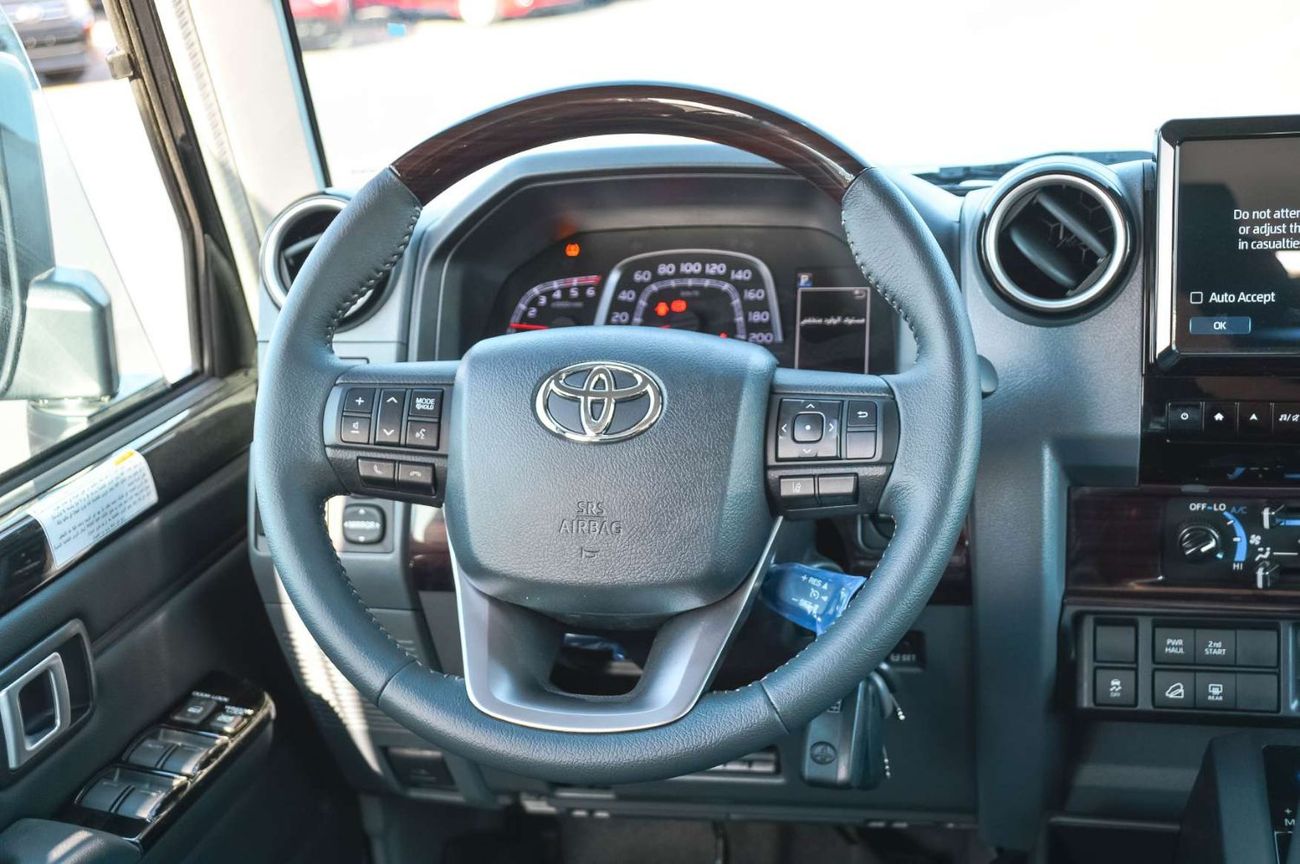 Toyota Land Cruiser 70 TOYOTA LAND CRUISER 76 2.8L 4WD SUV 2025 - BLACK
