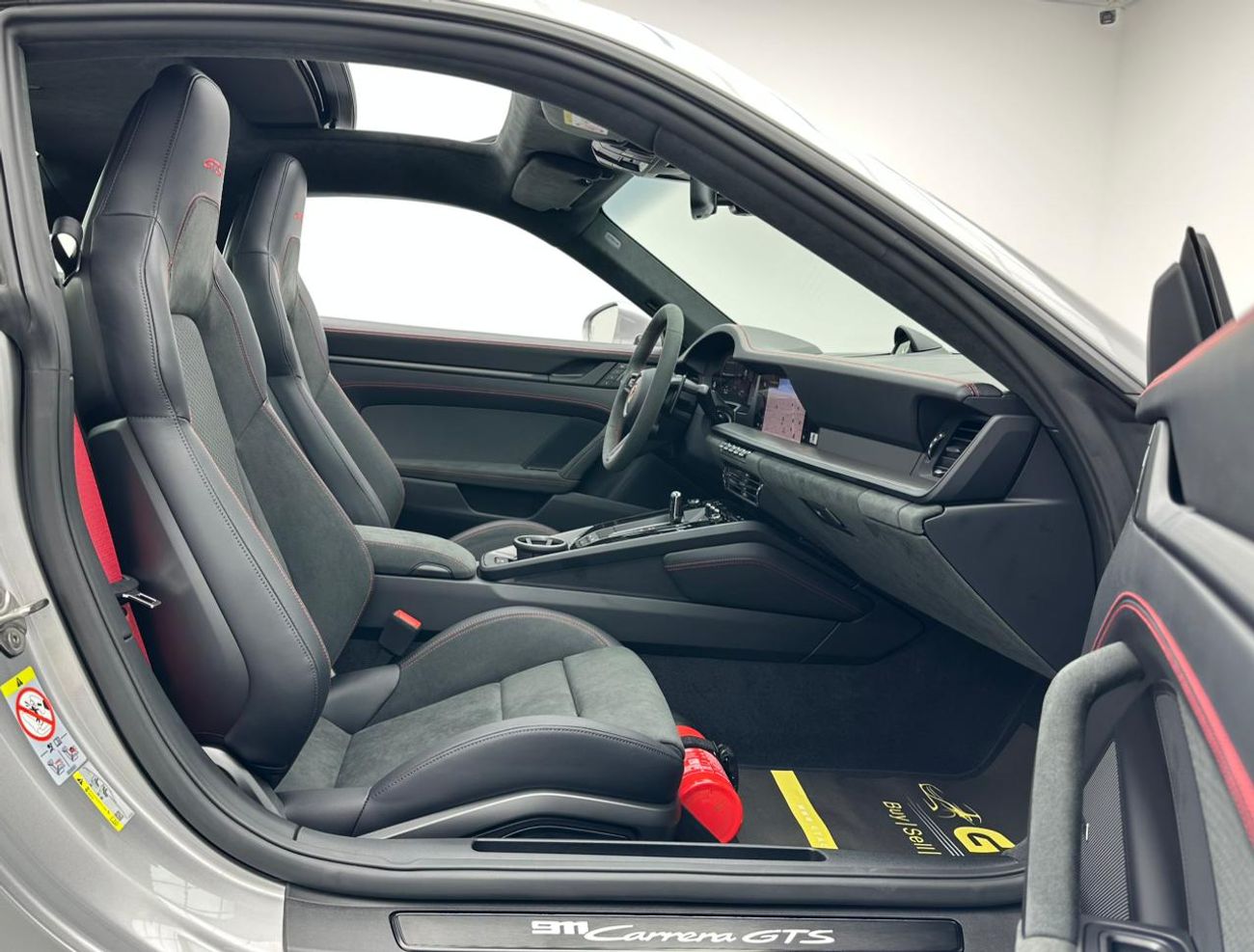 بورش 911 2026 Porsche 911 Carrera GTS T-Hybrid, Brand New, 2 Years Porsche Warranty, Excellent Condition, GCC