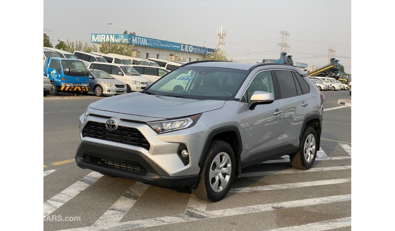 Toyota RAV4 LE AWD SPORTS AND ECO 2.5L V4 2019 AMERICAN SPECIFICATION