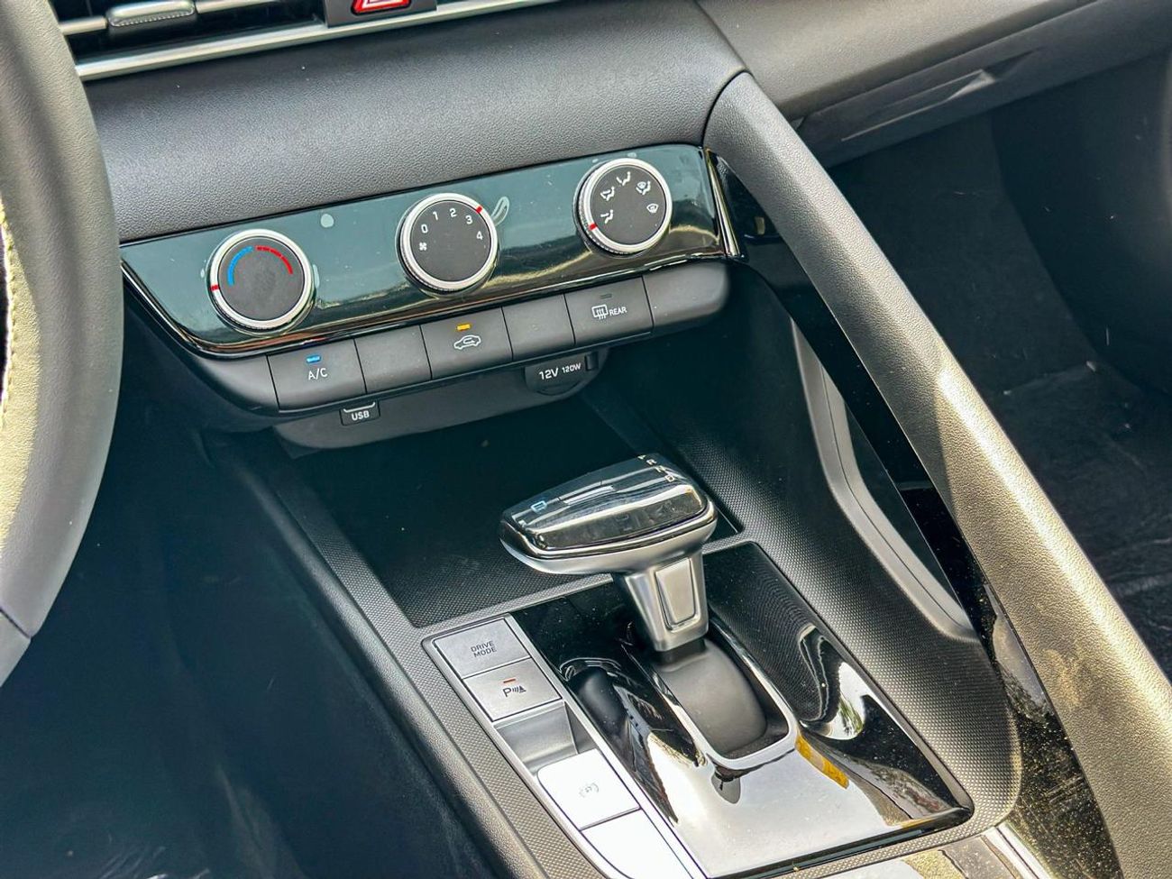 هيونداي إلانترا HYUNDAI ELANTRA 1.5L ELITE GLX 2025