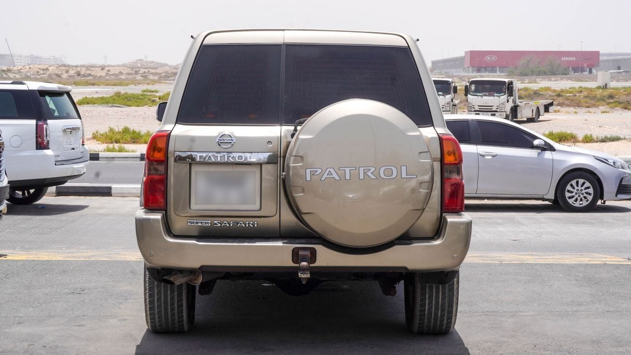 Nissan Patrol Super Safari