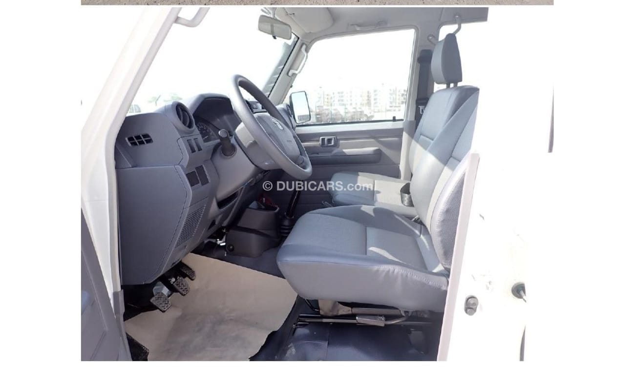 Toyota Land Cruiser Pick Up 2023 Toyota Land Cruiser Pickup 4.2L V6 Diesel Double Cab