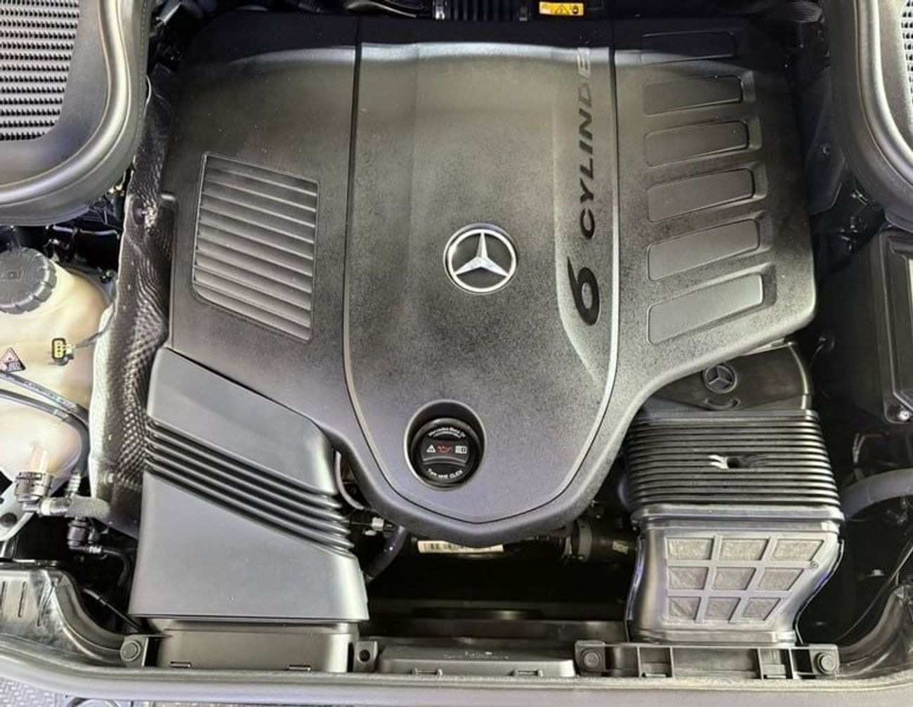 مرسيدس بنز GLS 450 Premium + 3.0L (389 HP)