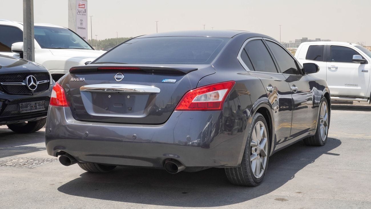 نيسان ماكسيما