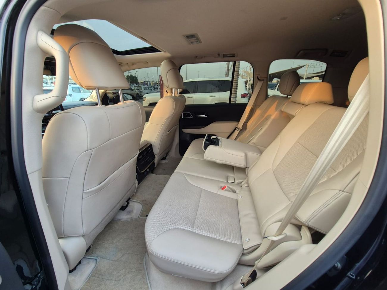 Toyota Land Cruiser GXR 3.5L TOYOTA LAND CRUISER GXR 2023 . ENGINE  3.5L/V6. TWIN TURBO