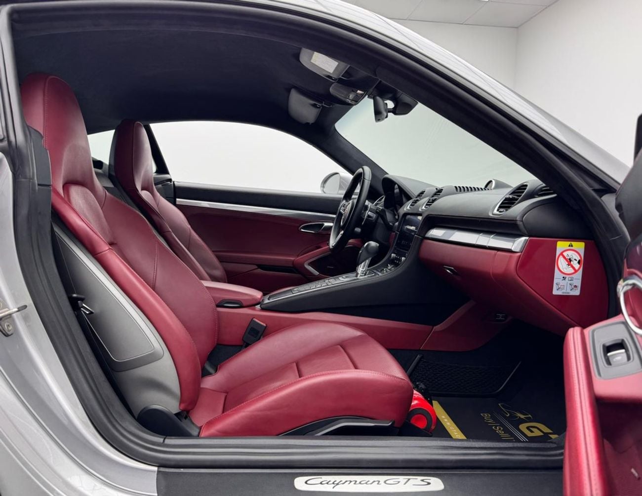 بورش كايمان 718 2018 Porsche 718 Cayman GTS, 2026 Porsche Warranty, Full Porsche Service History, Fully Loaded, GCC