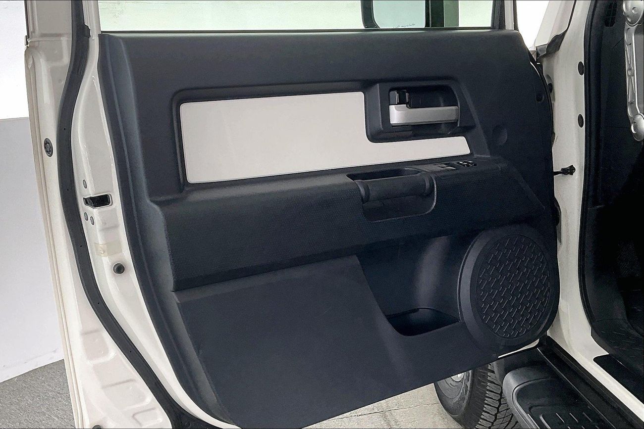 تويوتا إف جي كروزر GXR | شامل الضمان | 0 ﺪﻔﻋﺓ ﺃﻮﻟﻯ