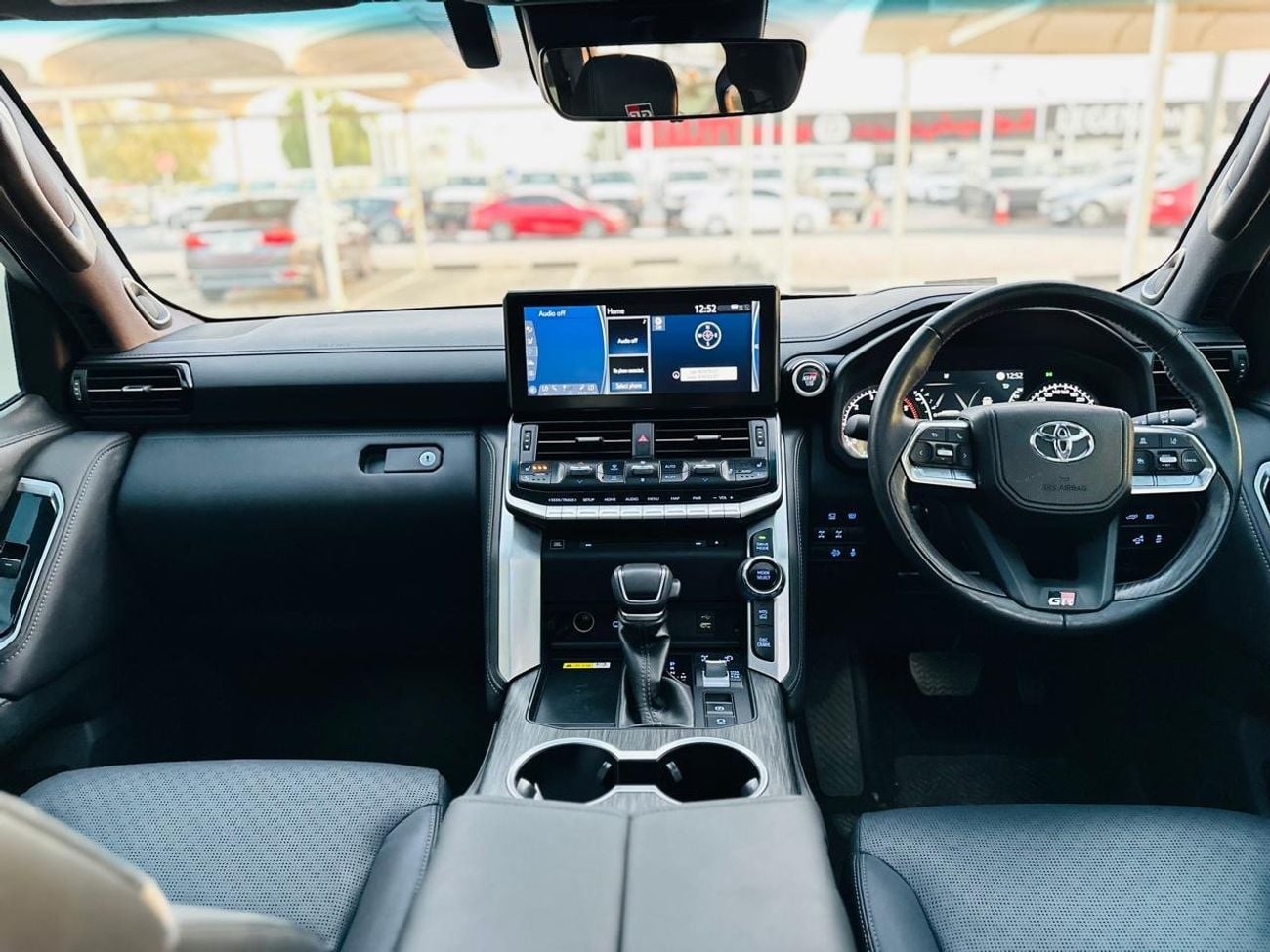 Toyota Land Cruiser GR-S 3.3L