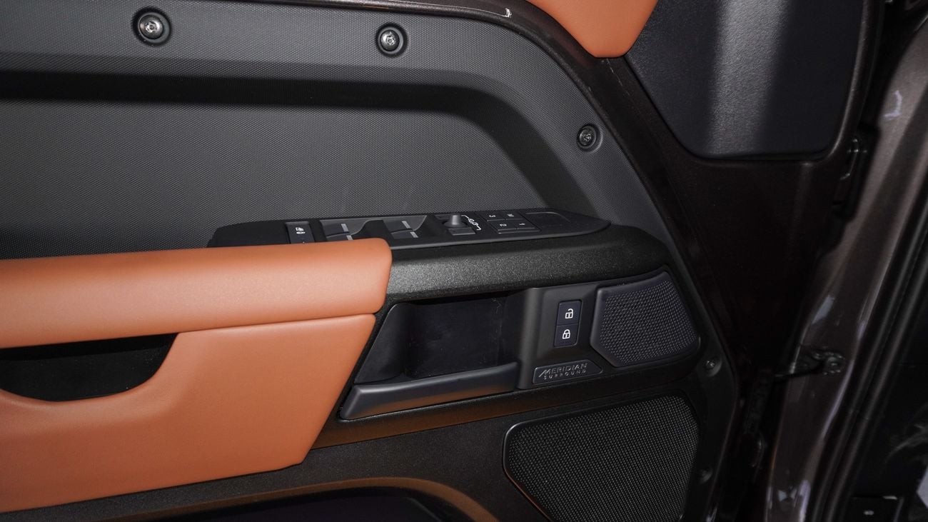 Land Rover Defender V8