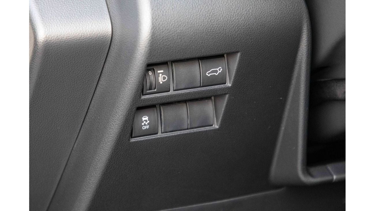 Toyota Land Cruiser 2023 Toyota Land Cruiser 4.0 GXR High - White Pearl inside Black | Export Only