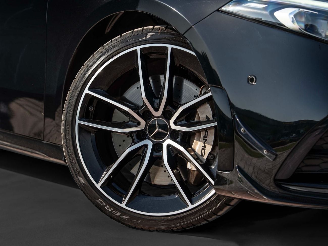 مرسيدس بنز A 35 AMG 4MATIC Hatchback