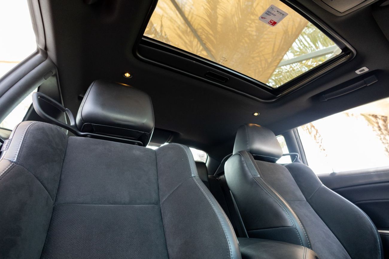 Dodge Challenger R/T Plus 5.7L (372 HP)