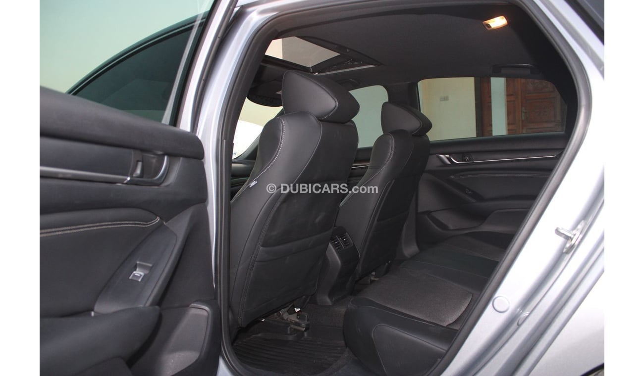 هوندا أكورد هوندا أكورد 2018 خليجي فل اوبشن بحالة ممتازة بدون صبغ بدون حوادث نظيفه جدا من الداخل والخارج