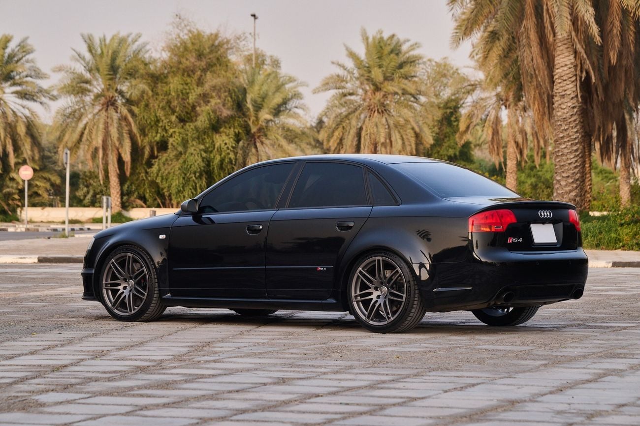 Audi RS4 Black Optics