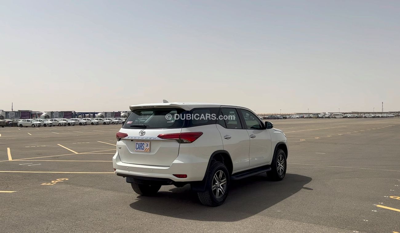 Toyota Fortuner 2700