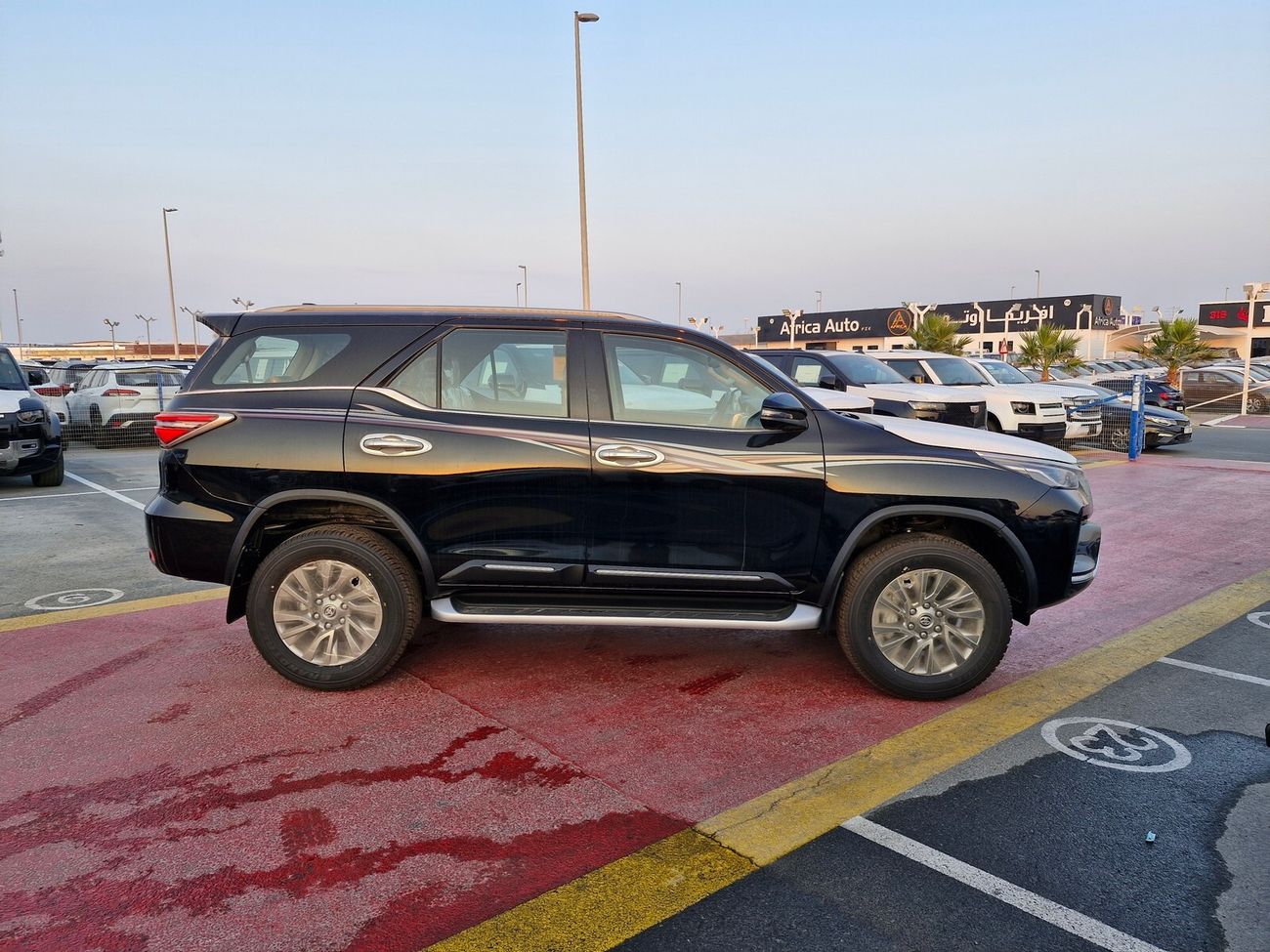 تويوتا فورتونر Toy. Fortuner 4x4 4.0L Pet - V6- A/T - 24YM – FULL