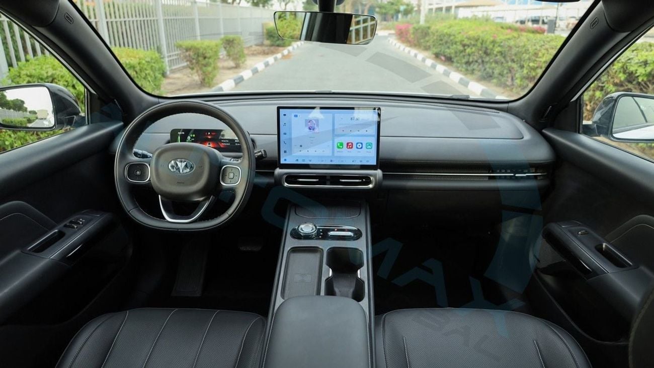 Ls Auto Lev01 SE 2025 FWD GCC 0Km  With 5 Years Warranty Or 150K Km & 8 Years or 150K Km