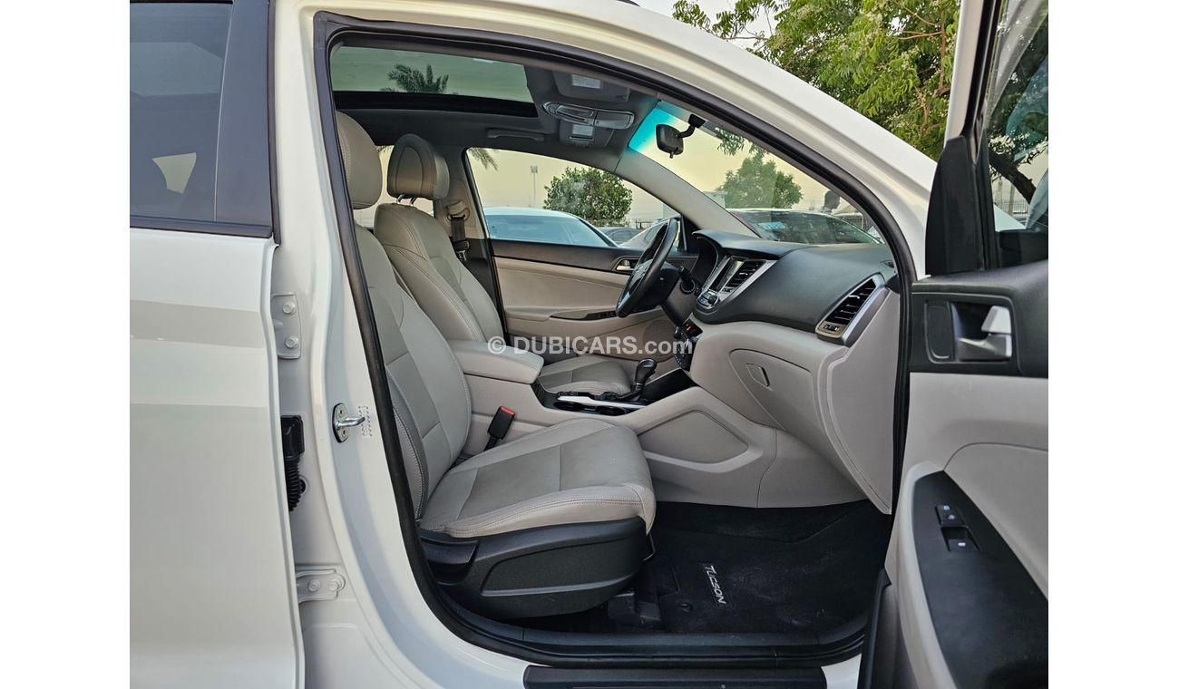 Hyundai Tucson 1.6 GDI / NO:1 / PANORAMIC /  (LOT # 64376)